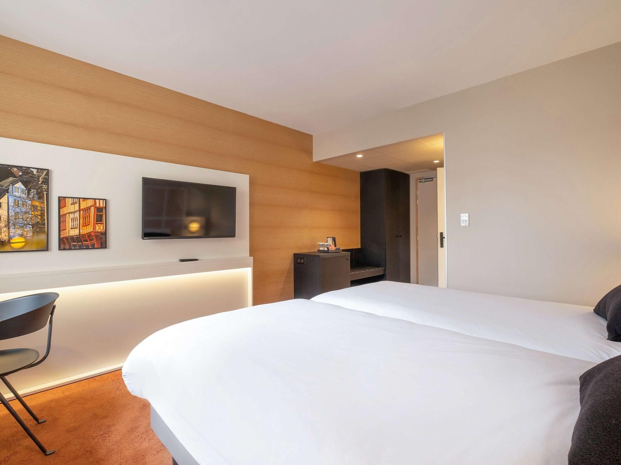 Mercure Rouen Centre Champ De Mars Exteriör bild