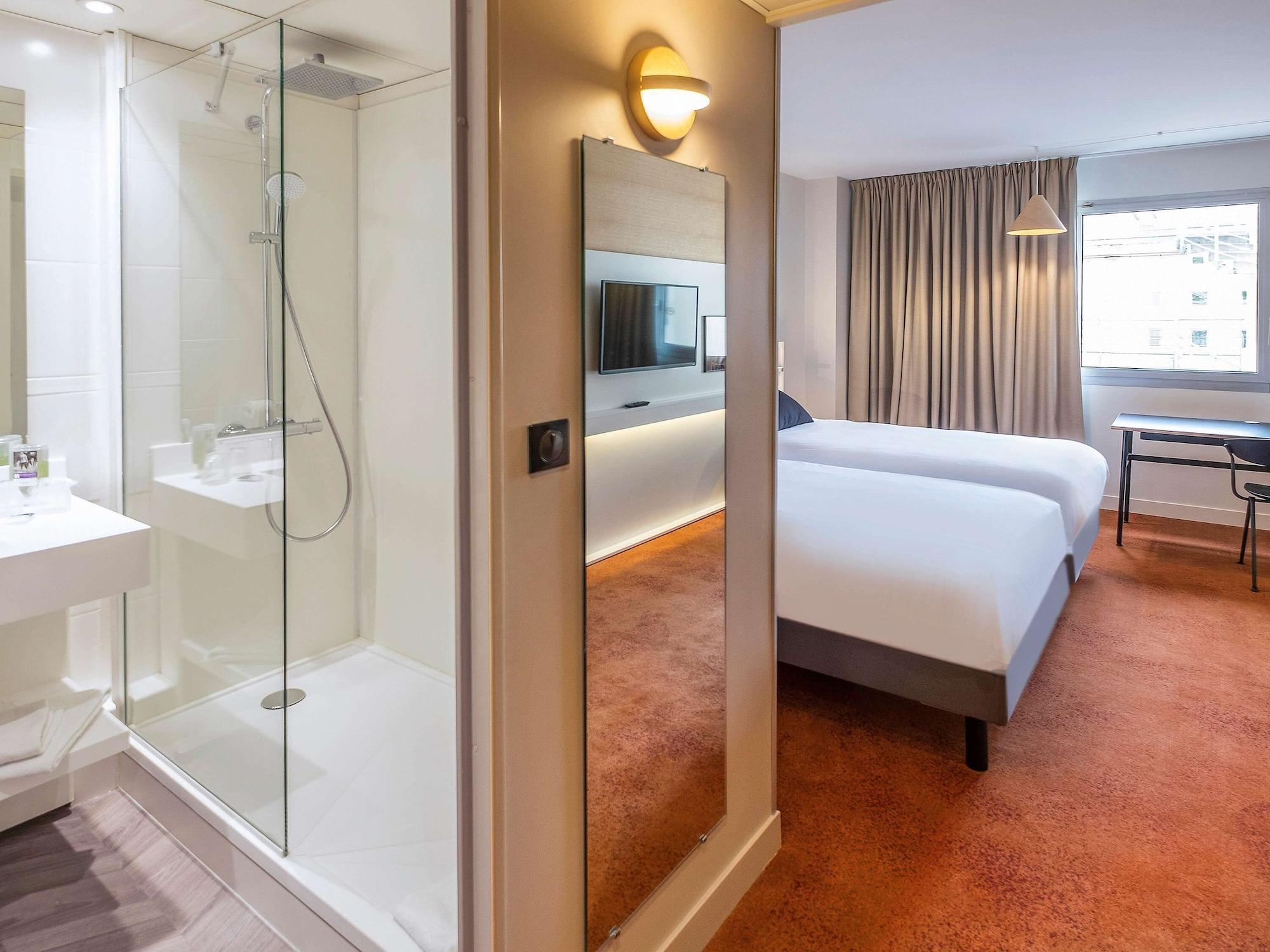 Mercure Rouen Centre Champ De Mars Exteriör bild