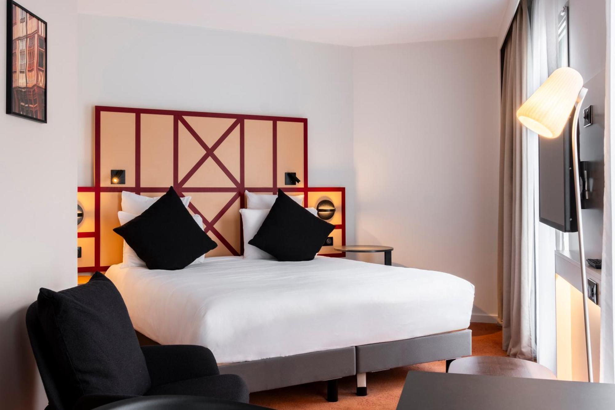 Mercure Rouen Centre Champ De Mars Exteriör bild