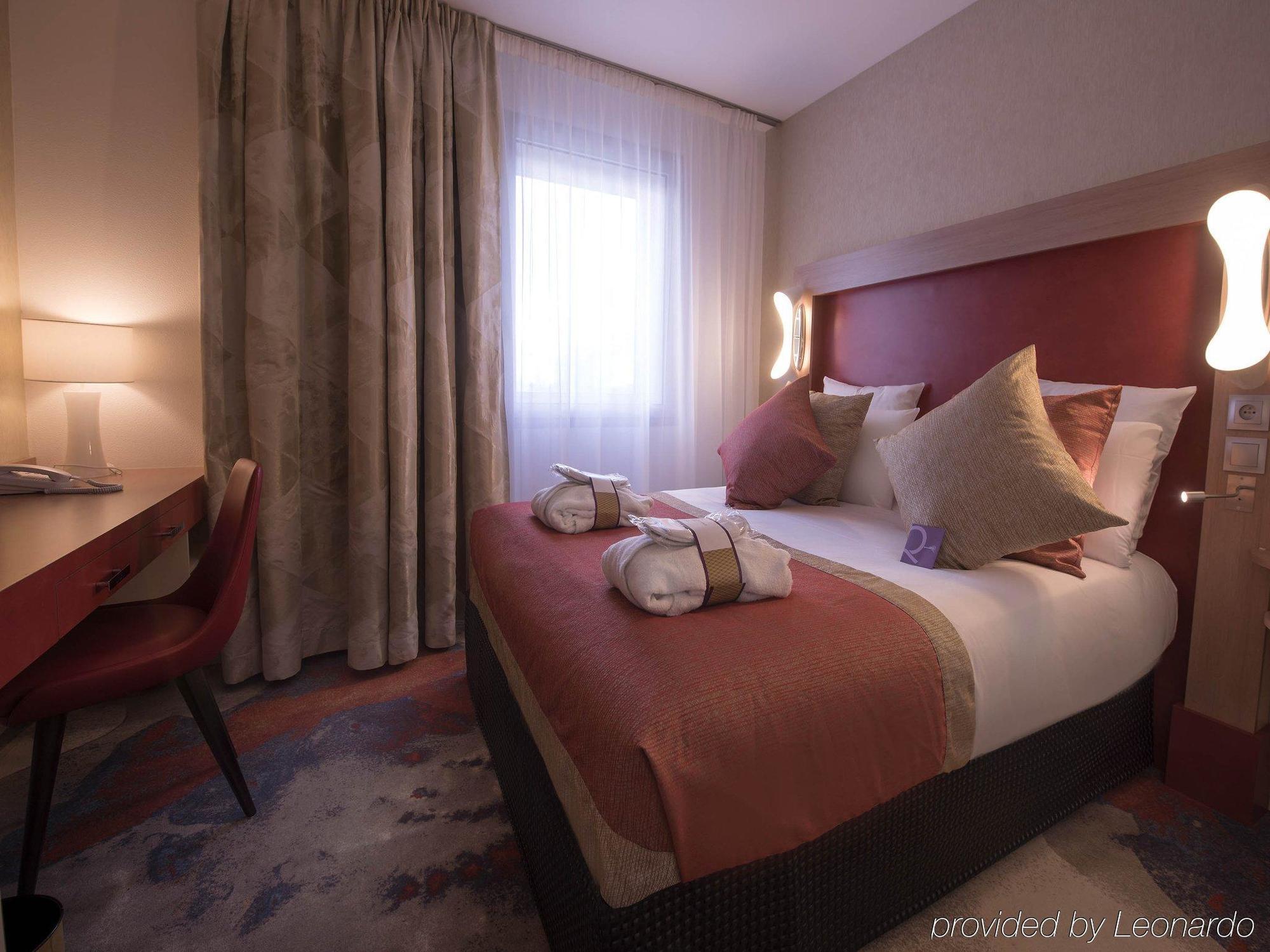 Mercure Rouen Centre Champ De Mars Exteriör bild