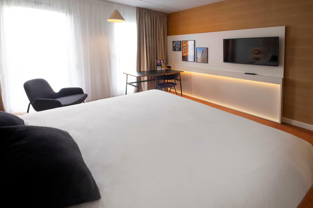 Mercure Rouen Centre Champ De Mars Exteriör bild
